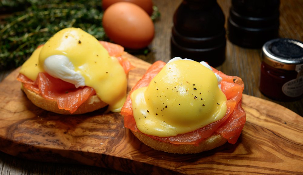 Bread Street Kitchen - Eggs Benedict